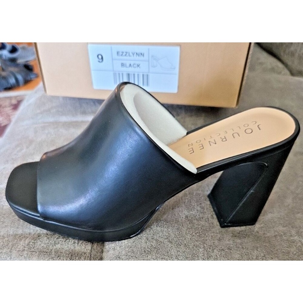 Journee Collection Sandals Ezzlynn Black Size 9